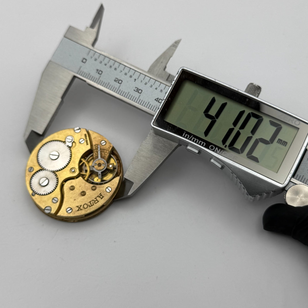 Artox Pocket Watch Movement Hunter Swiss Sub Seconds Vintage Parts Repair 40.2mm