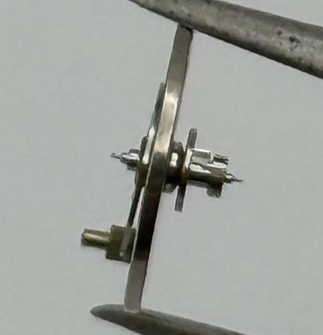 Smith LY SP Balance Wheel Complete And Spring 8¾’’’ 1246 Watch Movement Parts