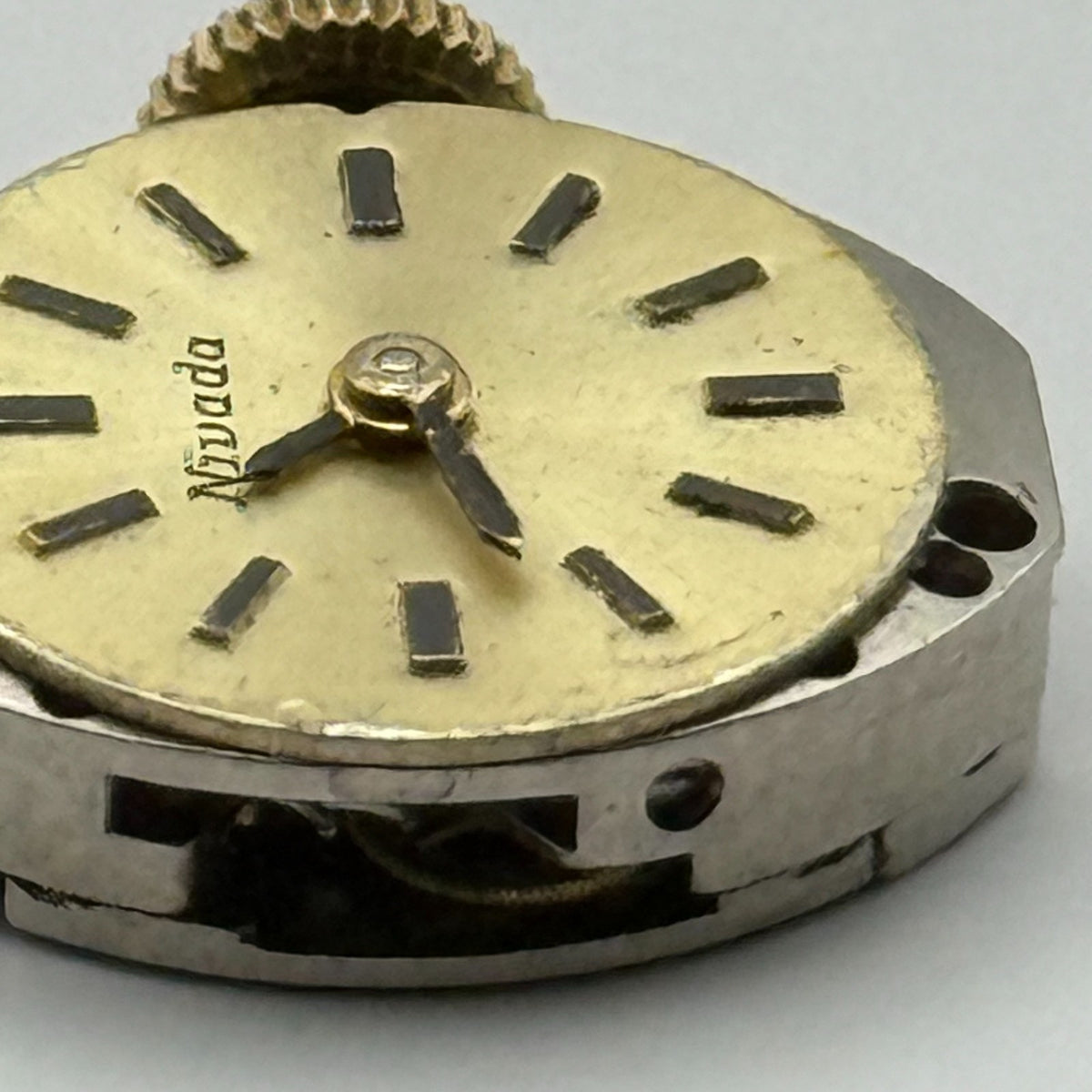 FEF 6630 Watch Movement Nivada 17 Jewels Swiss Manual Wind Parts Repair 13mm