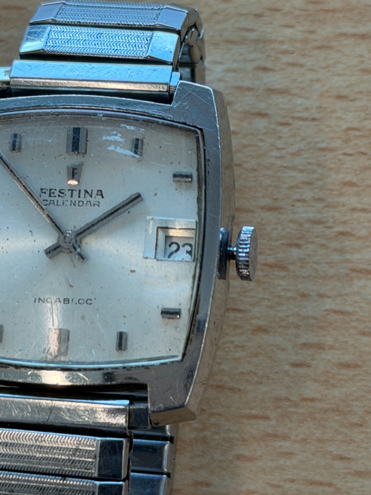 Festina Calendar Vintage Men's Watch - Mechanical - Running - Peseux 7046