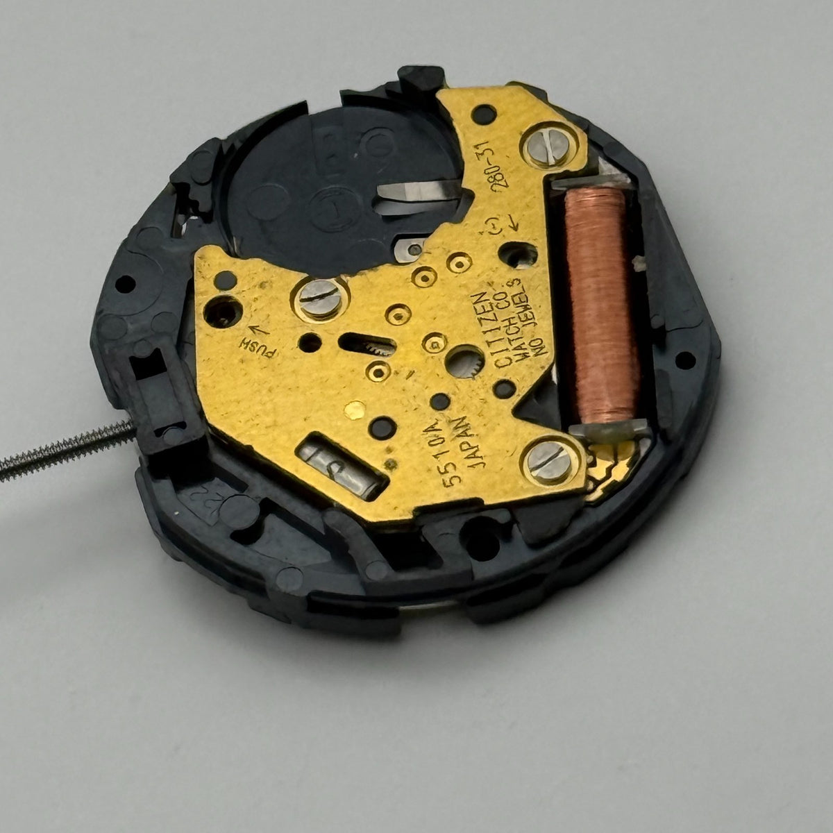 Citizen 5510A Watch Movement Quartz Japan No Jewel Untested Parts Repair 15.3mm