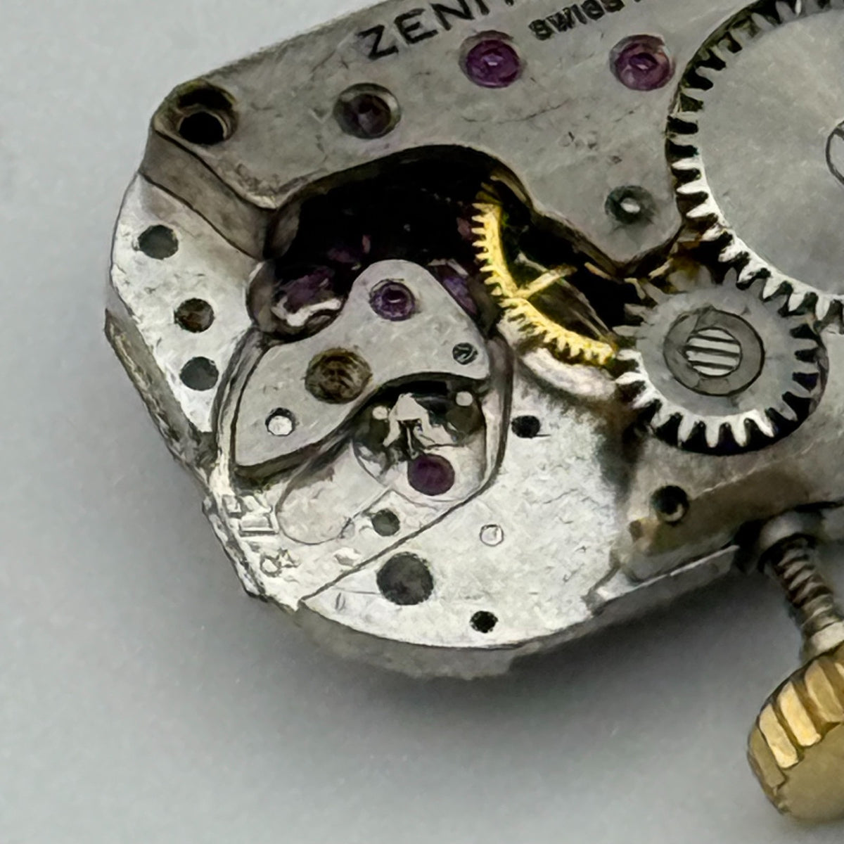 Zenith 57.8  Incomplete Watch Movement Ladies Vintage Swiss Parts Repair 11.7mm