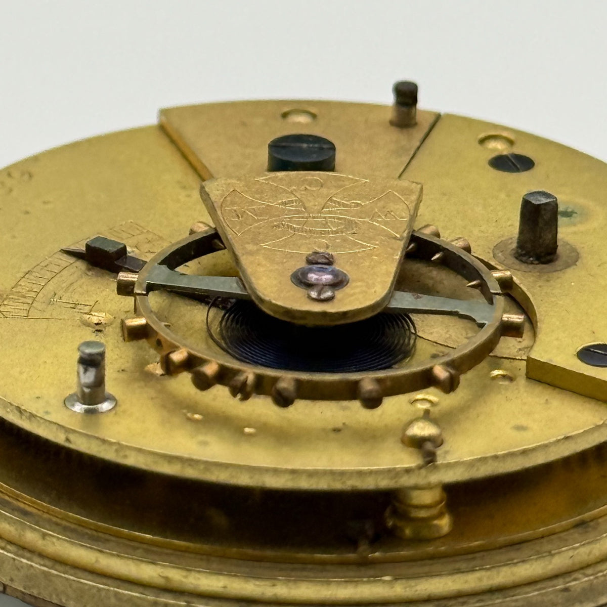 English Lever Pocket Watch Movement - CWMC Antique - For Parts / Repair - 42.9mm