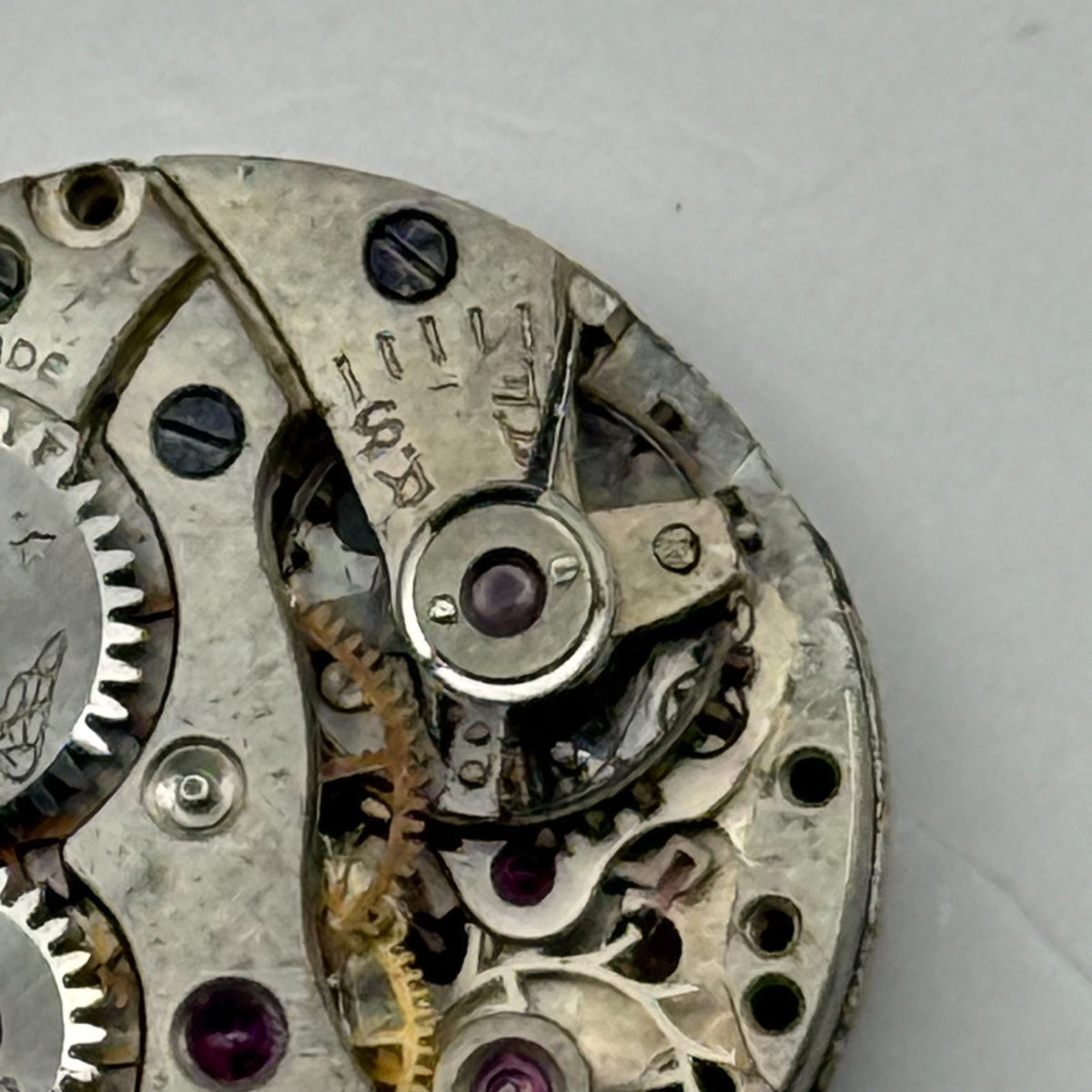Peseux 150 Watch Movement 15 Jewels Swiss Manual Wind Parts Repair 17.4mm