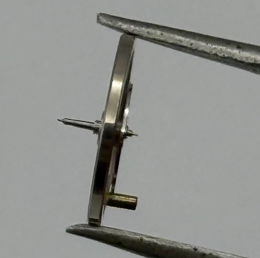 Oris 531 Balance Wheel Complete And Spring Renata 778 M Watch Movement Parts NOS