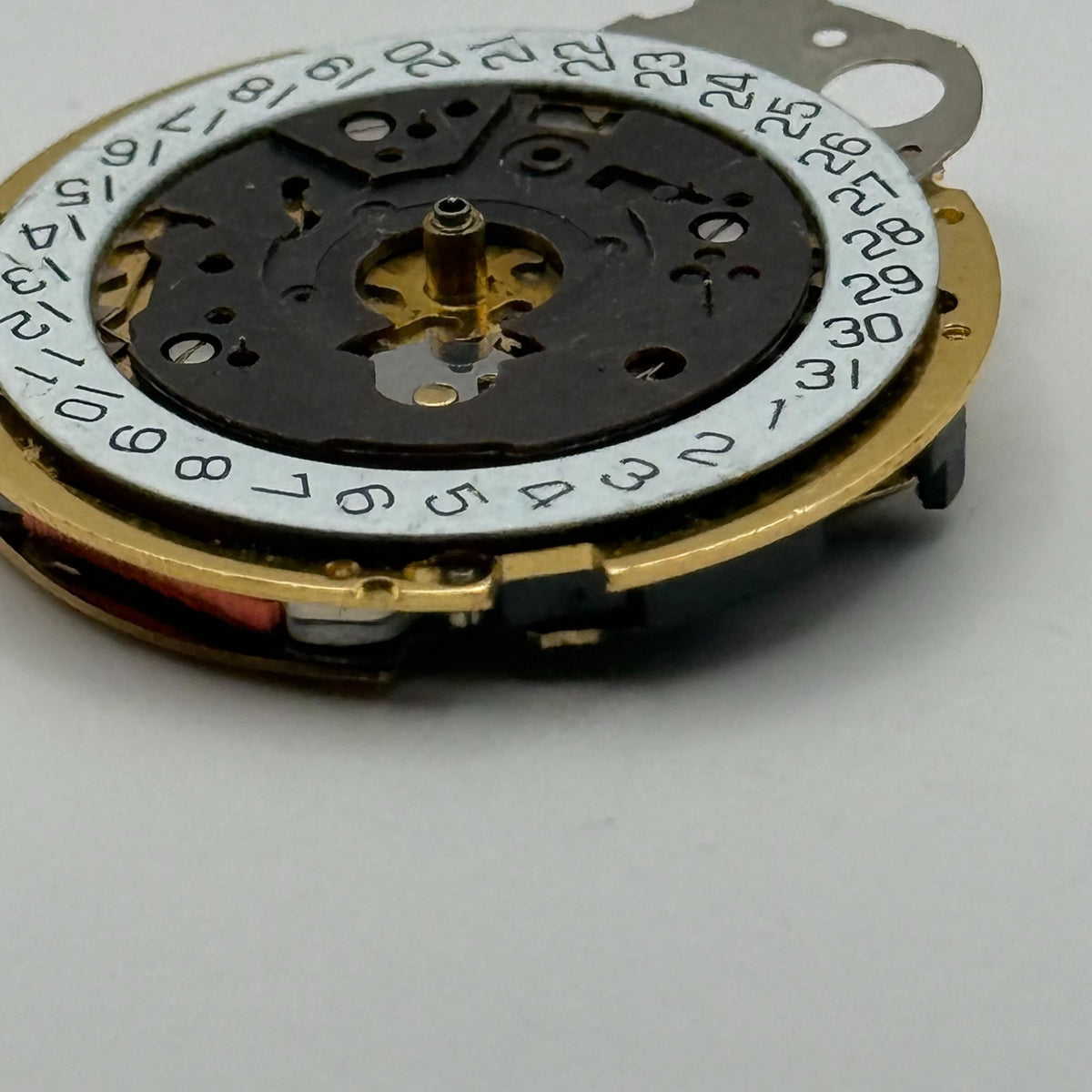ISA 8172 Watch Movement Quartz Swiss Date 3 Jewels Vintage Parts Repair 26.1mm