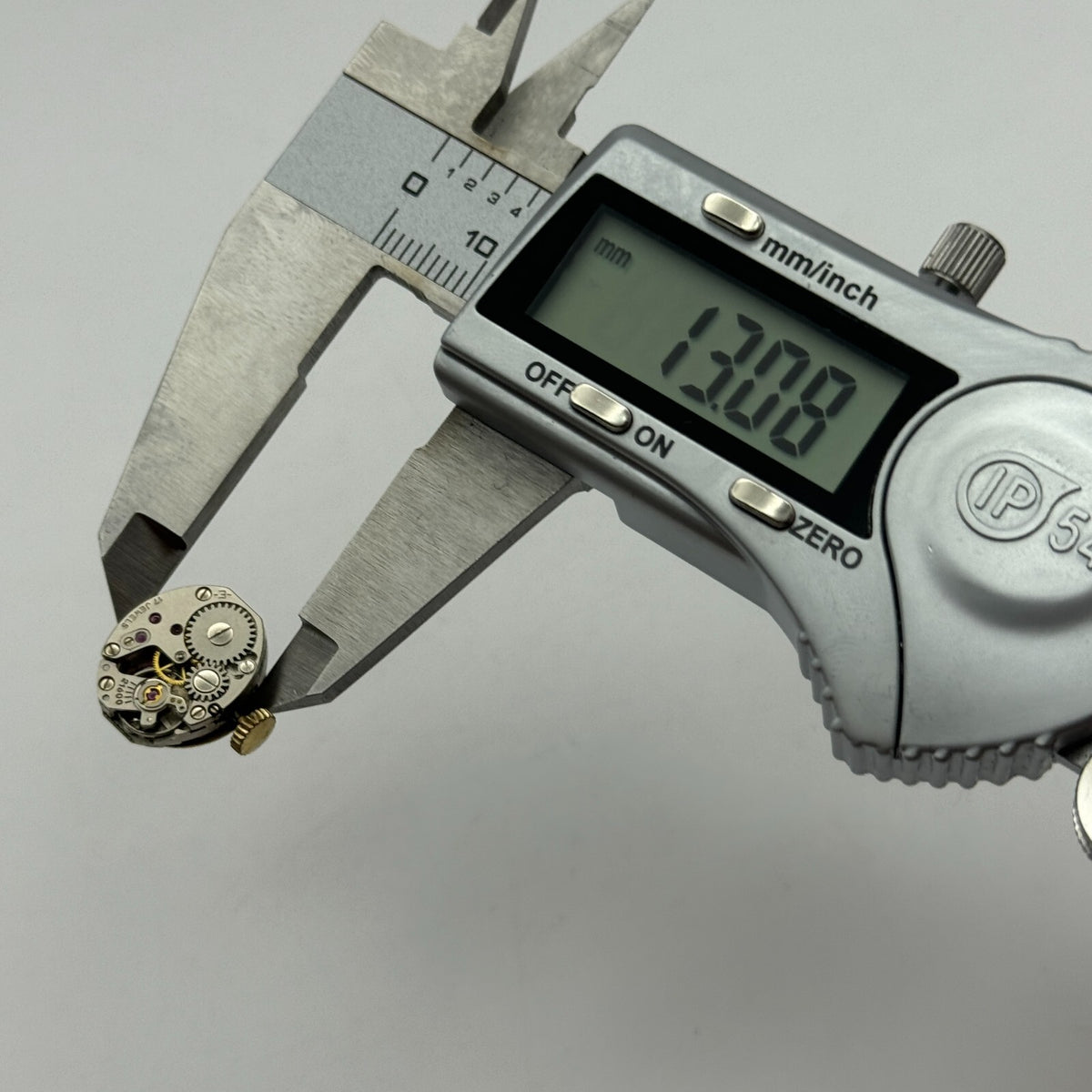 PUW 1075 Watch Movement Anker Ladies Manual Wind 21600 Swiss Vintage Parts 13mm
