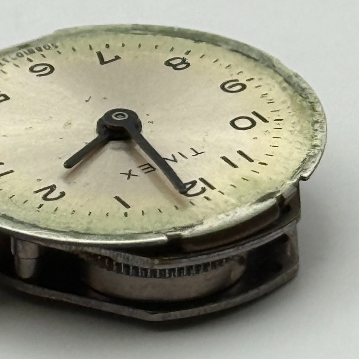 Timex 447 Watch Movement Gt. Britain Manual Wind Vintage Parts Repair 15.1mm