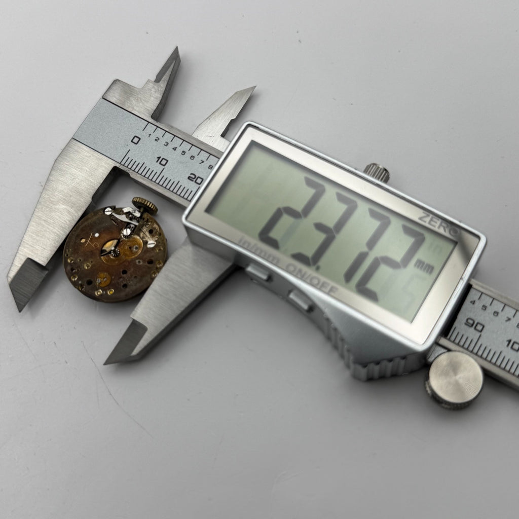Unidentified Watch Movement Running Swiss Made Manual Wind Parts Repair 23.6mm