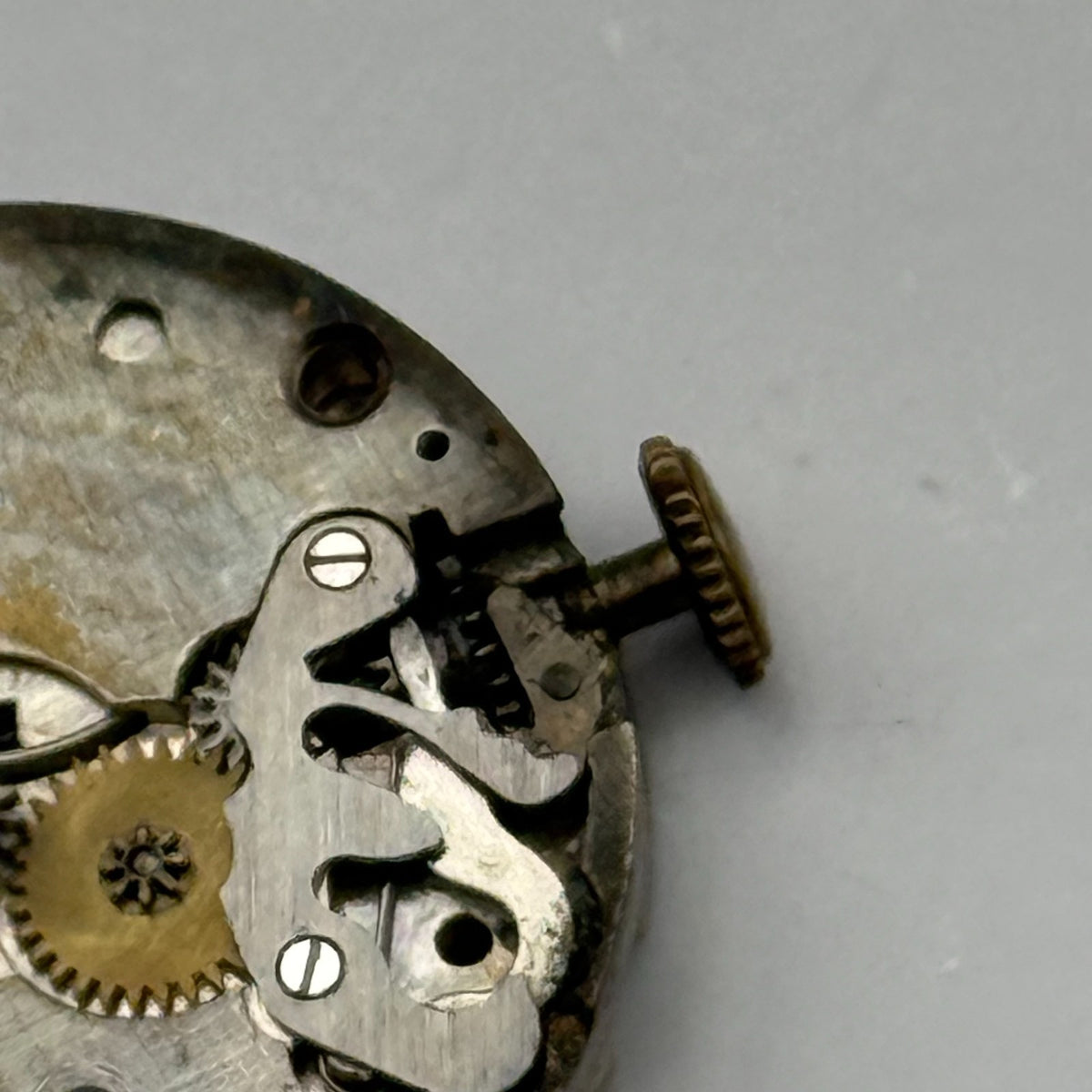 Unidentified Watch Movement 15 Jewels Swiss Manual Wind Parts Repair Spares 26mm