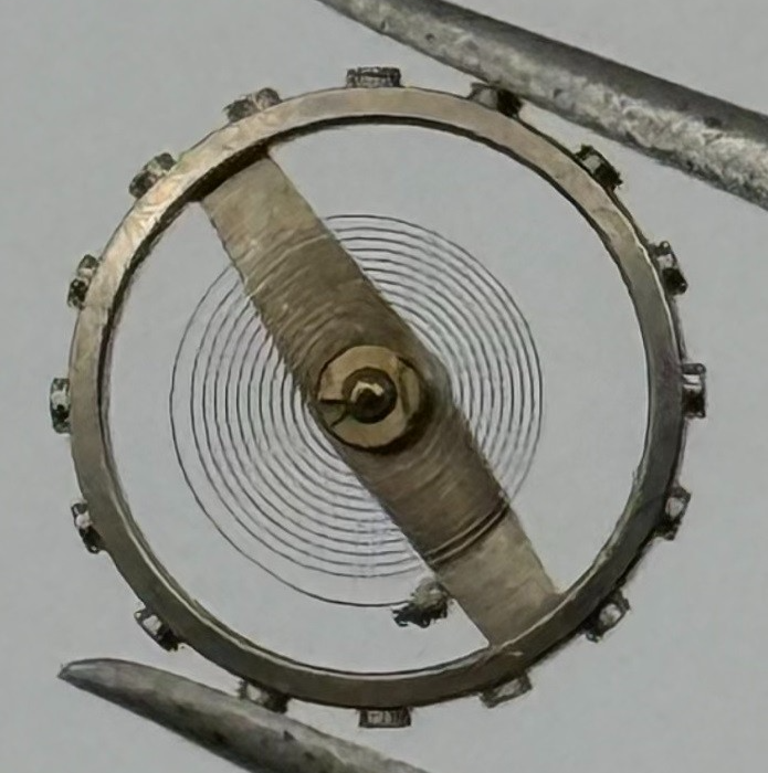 EB 1333 Balance Wheel Complete And Spring 8¾’’’ Renata Watch Movement Parts NOS