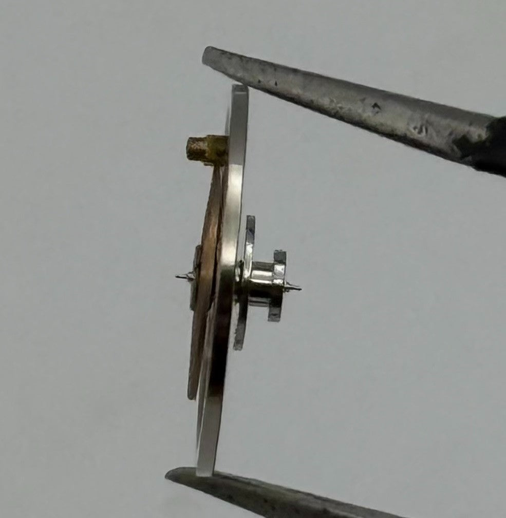 Brac 190 Balance Wheel Complete And Spring 12’’’ 4521 Watch Movement Parts NOS