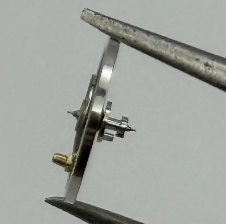 RL 8013 /2 Balance Wheel Complete And Spring 8¾’’’ 5000 Watch Movement Parts NOS