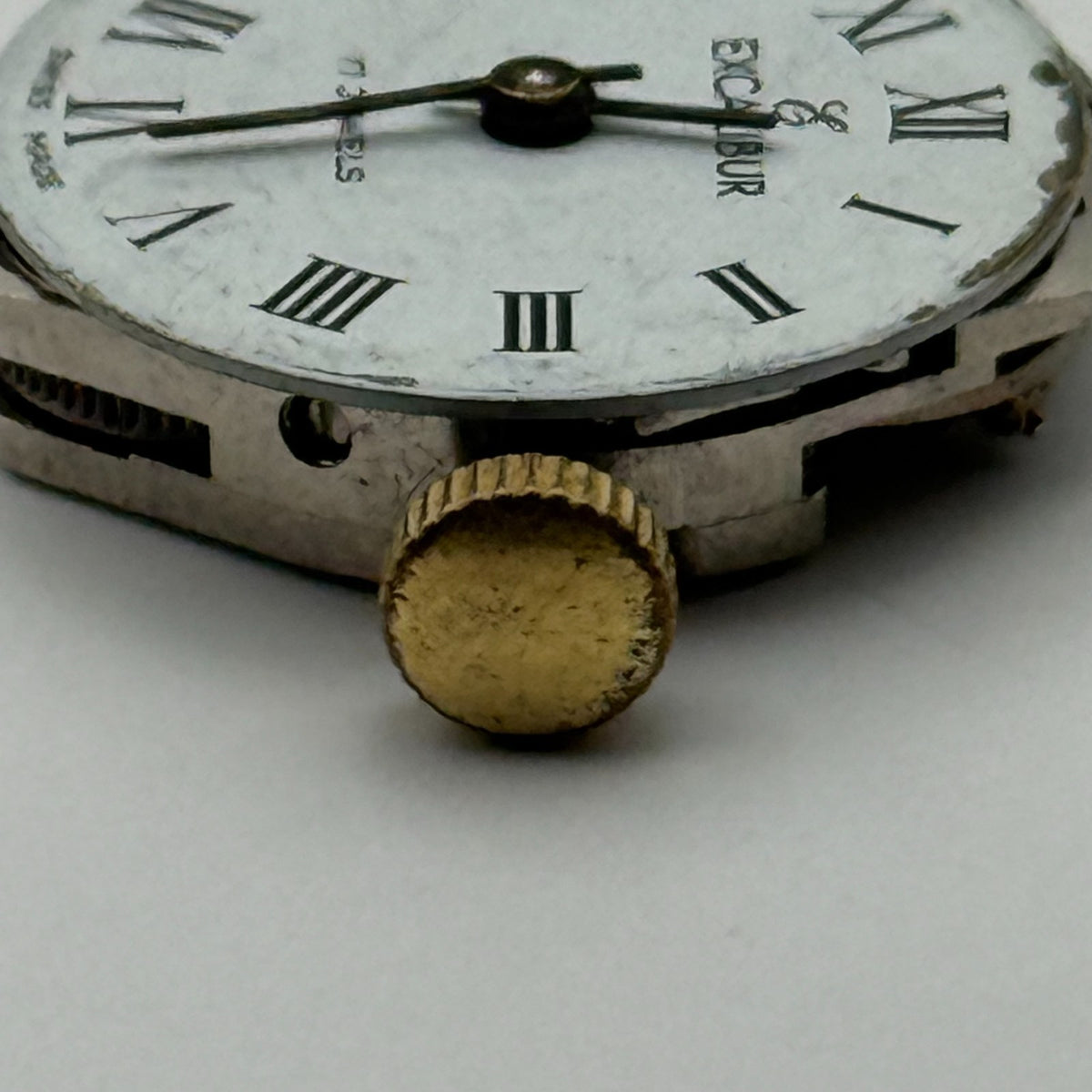 FHF ST 69N Watch Movement Excalibur 17 Jewels Swiss Ladies Parts Repair 15.3mm