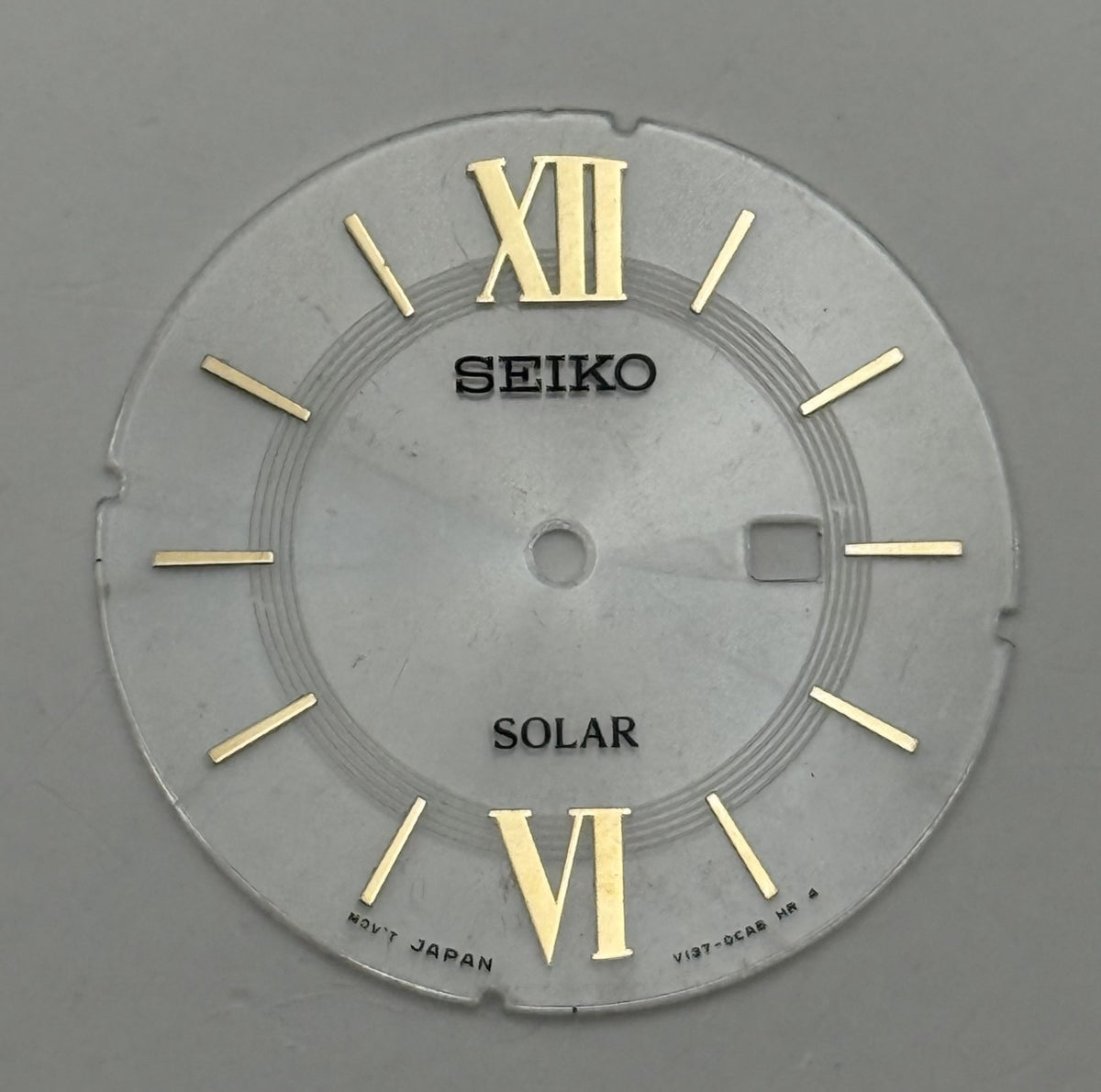 Seiko V137-0CA8 Watch Dial Solar Silver Tone Japan Spare Parts Repair 27.3mm