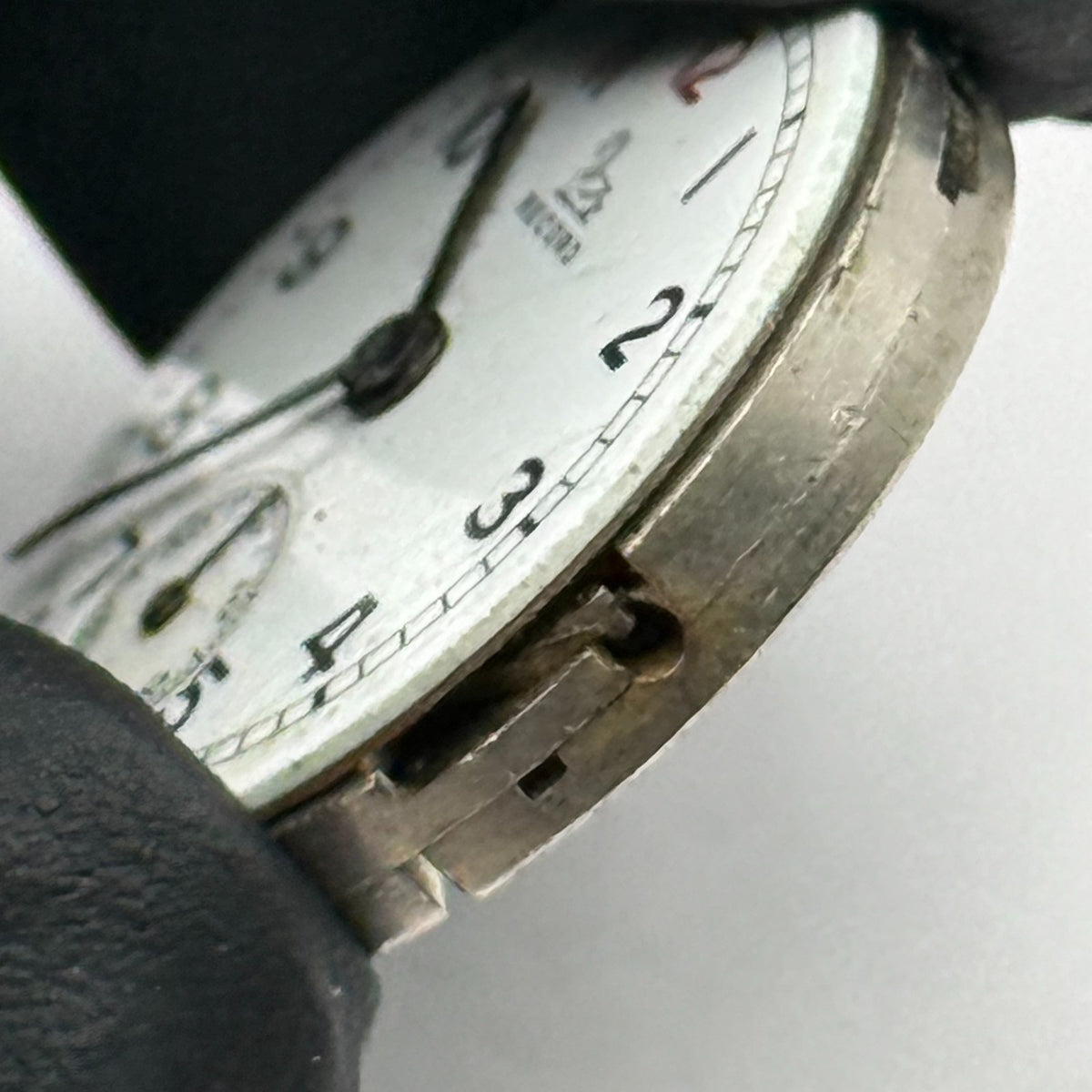 Record 160 Watch Movement - Sub Seconds 15 Jewels - For Parts / Repair - 21.9mm