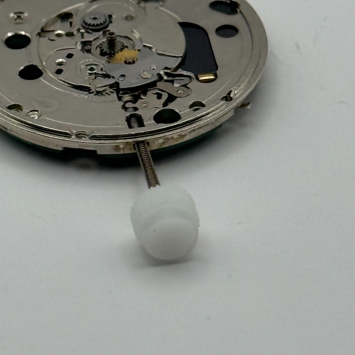 ETA 555.412 Watch Movement Running Quartz Swiss 7 Jewels Parts Repair 23.9mm