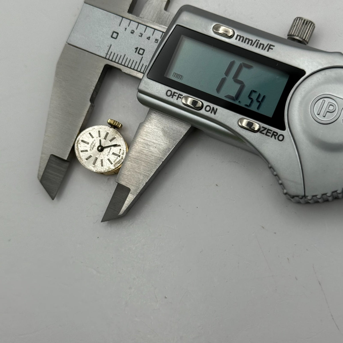AS 1777 Watch Movement A. Schild Rotary Swiss 21 Jewels Manual Wind Parts 12.4mm