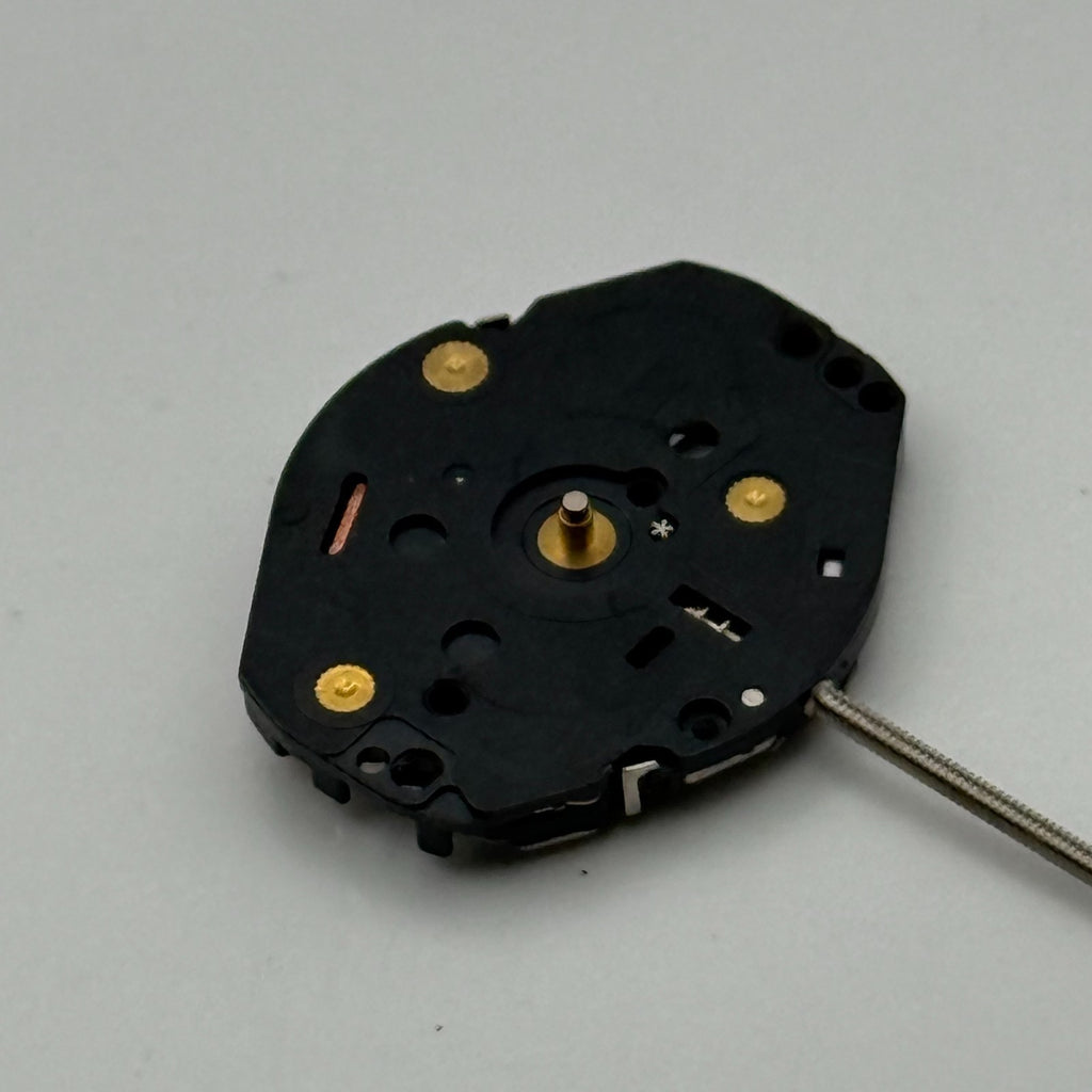 Shiojiri V700C Watch Movement Quartz Japan No Jewel Untested Parts Repair 15.3mm