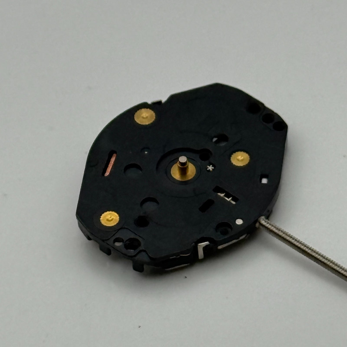 Shiojiri V700C Watch Movement Quartz Japan No Jewel Untested Parts Repair 15.3mm