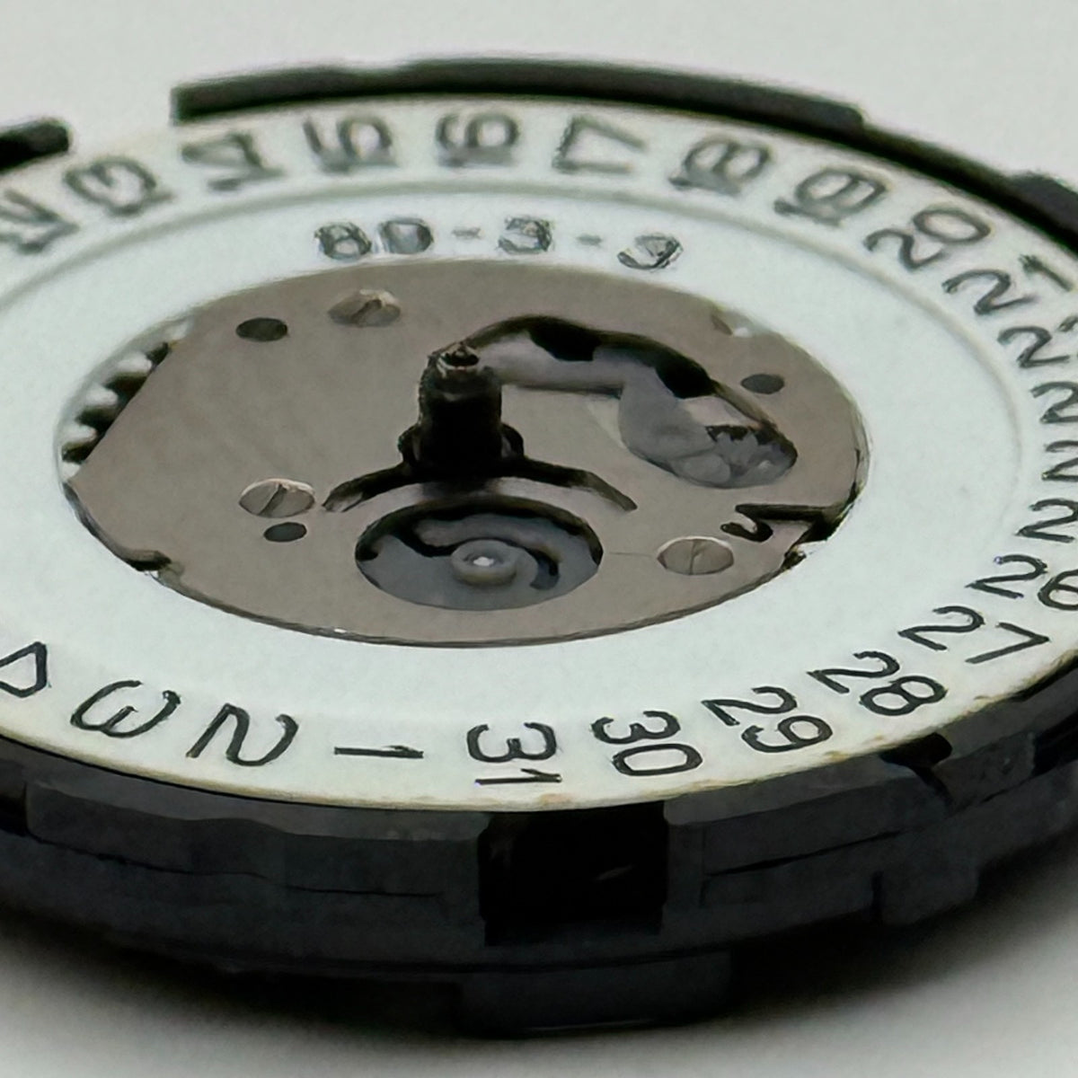 Citizen 5510A Watch Movement Quartz Japan No Jewel Untested Parts Repair 15.3mm