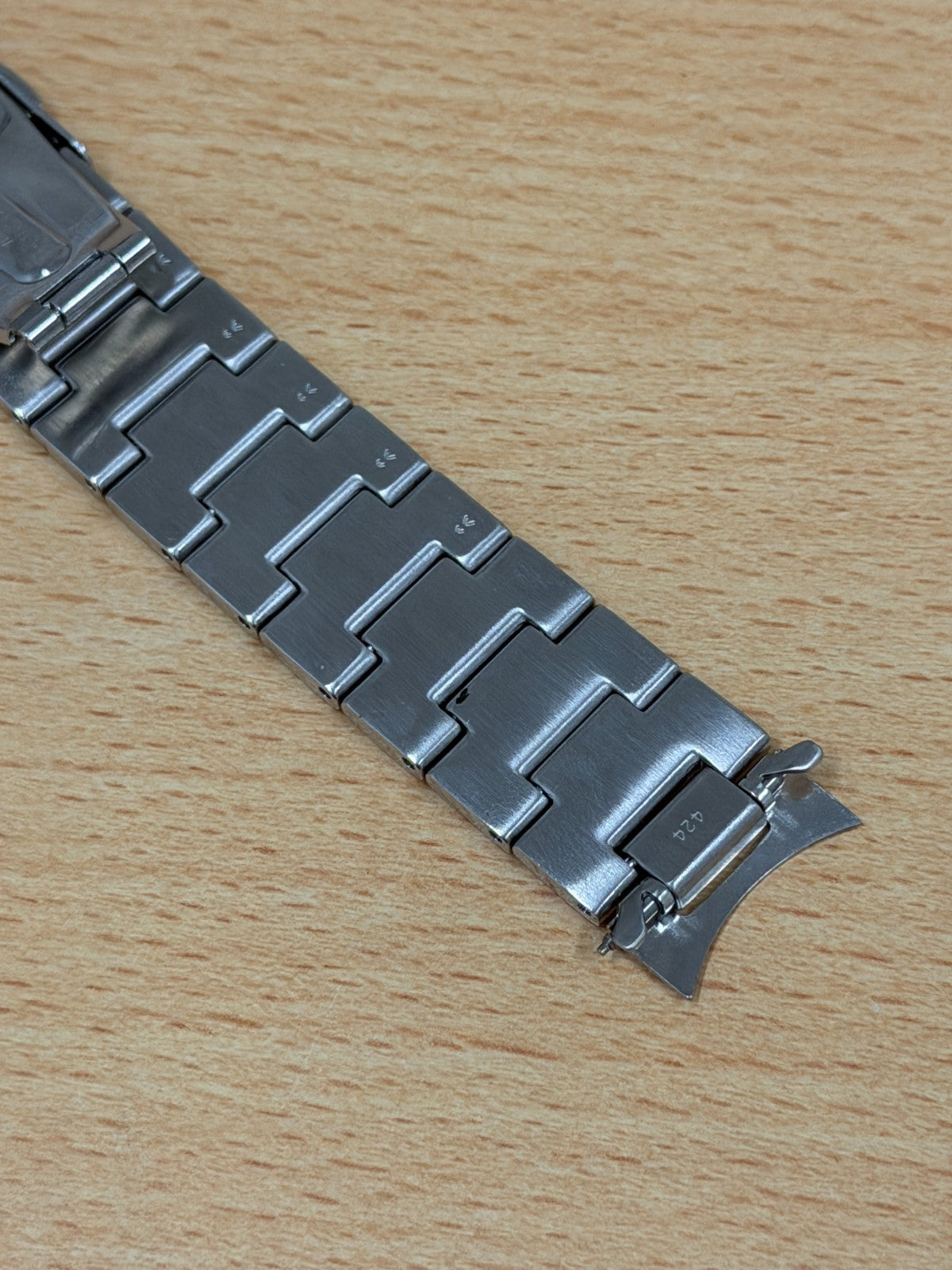 Seiko M0EV.D.W Bracelet - 424 - 20mm Ends - Stainless Steel