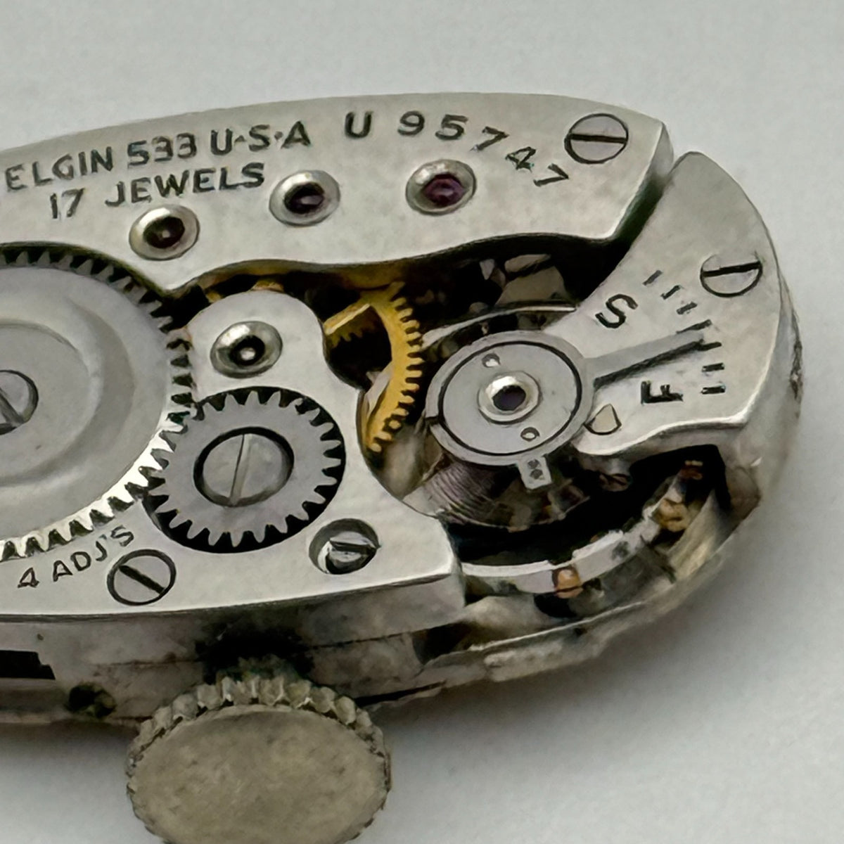 Elgin De Luxe Grade 533 Model 2 Watch Movement - 1947 21/0s - For Parts / Repair