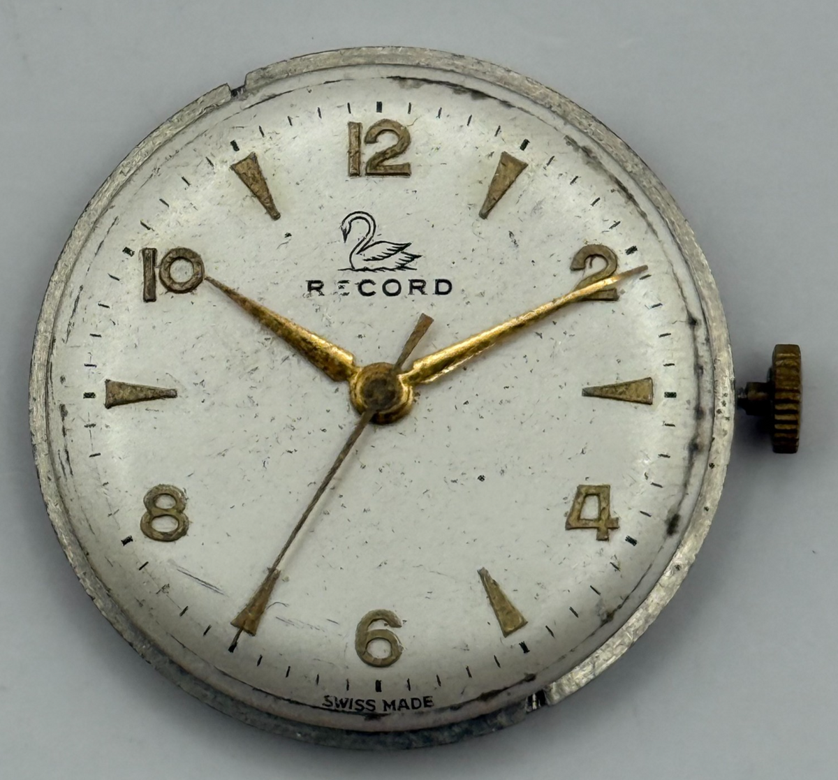 Record 620 Watch Movement - Running - For Parts / Repair - 26.5mm