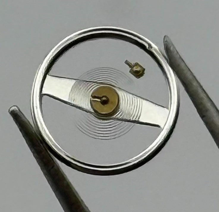 RL 8013 /2 Balance Wheel Complete And Spring 8¾’’’ 5000 Watch Movement Parts NOS