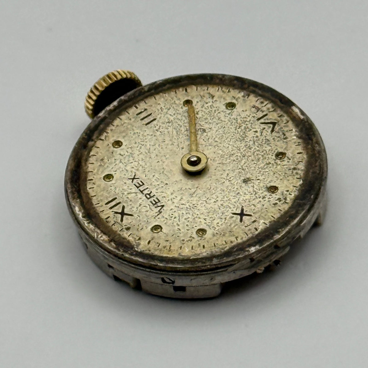 Vertex 42 Watch Movement - VW 15 Jewels - Running - For Parts / Repair - 19.6mm