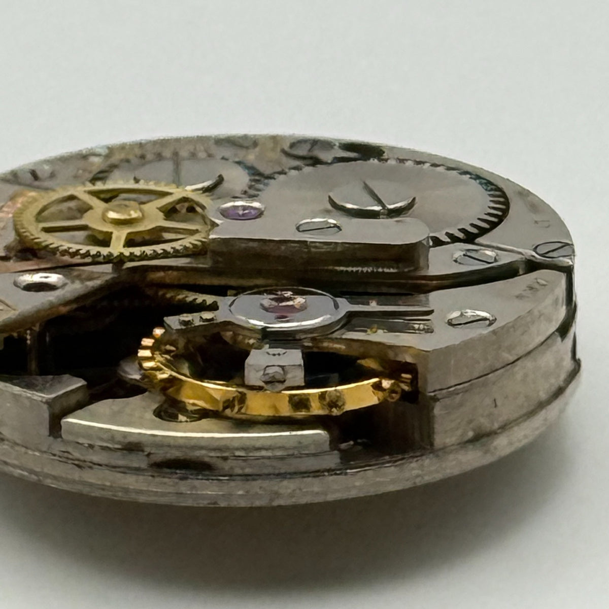 Bulova 7BSC Watch Movement Red Sweep Seconds Hand 17J Swiss Parts Repair 17.1mm