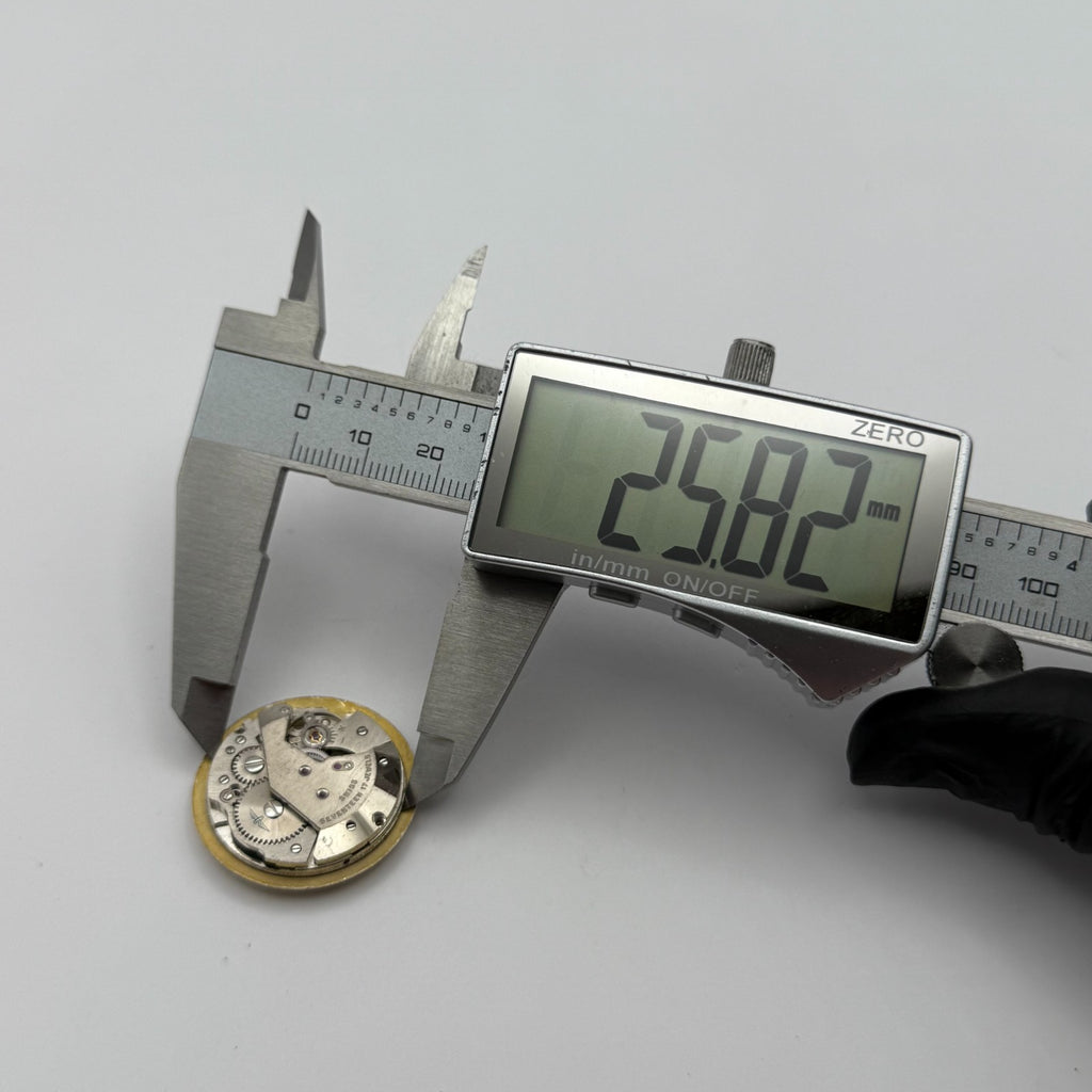 AS 1795 Watch Movement - A. Schild 1795 Rotary - For Parts / Repair - 25.8mm