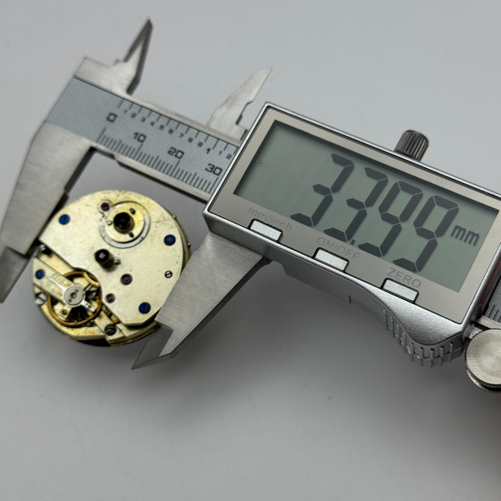 Antique Pocket Watch Movement Key Wound Nice Enamel Dial Parts Repair 36.1mm 