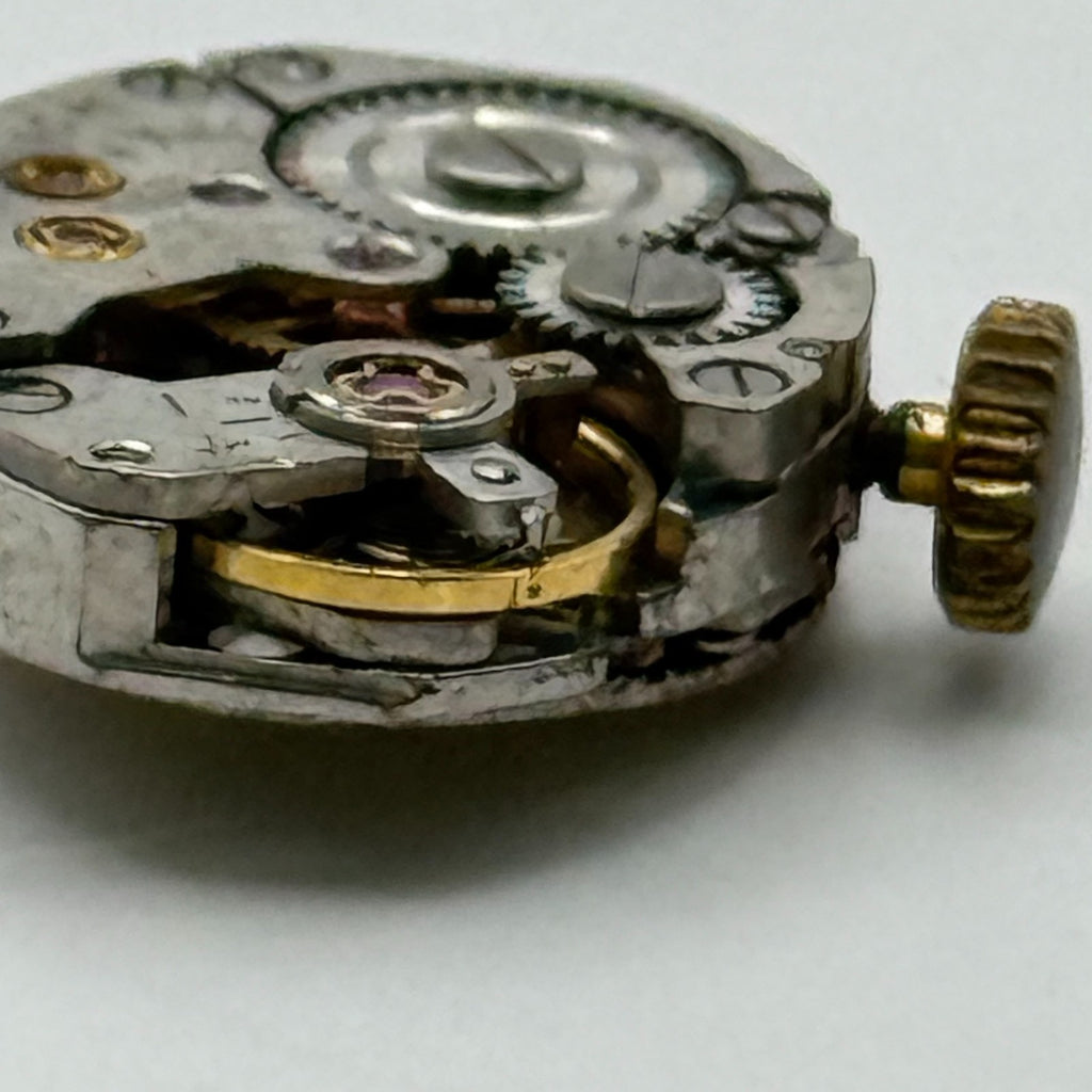 Seiko 10M Watch Movement Diashock 17 Jewels Ladies Vintage Parts Repair 15.7mm