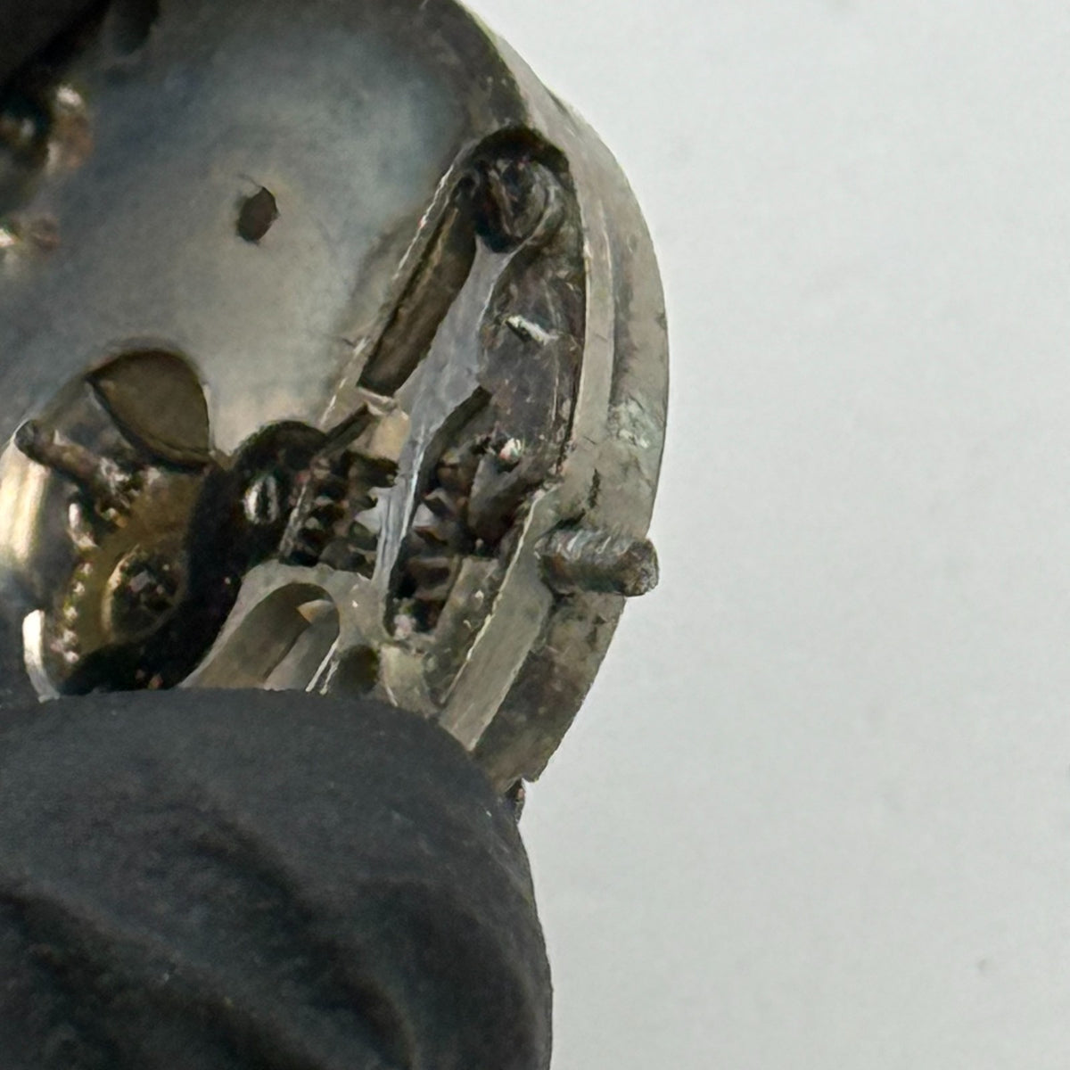 ETA Watch Movement 15 Jewels Swiss Manual Wind Vintage Parts Repair 23.2mm