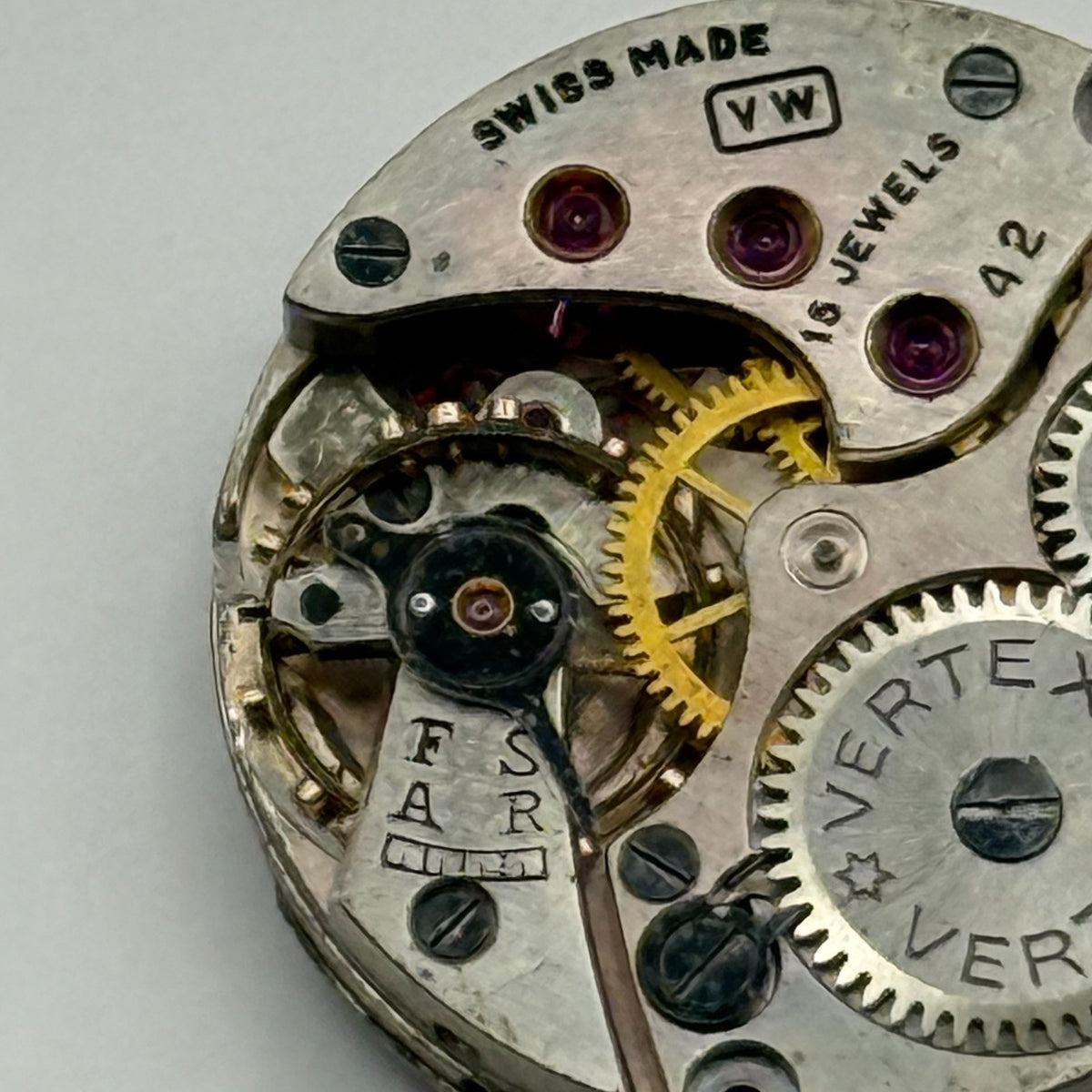 Vertex 42 Watch Movement - VW 15 Jewels - Running - For Parts / Repair - 19.6mm