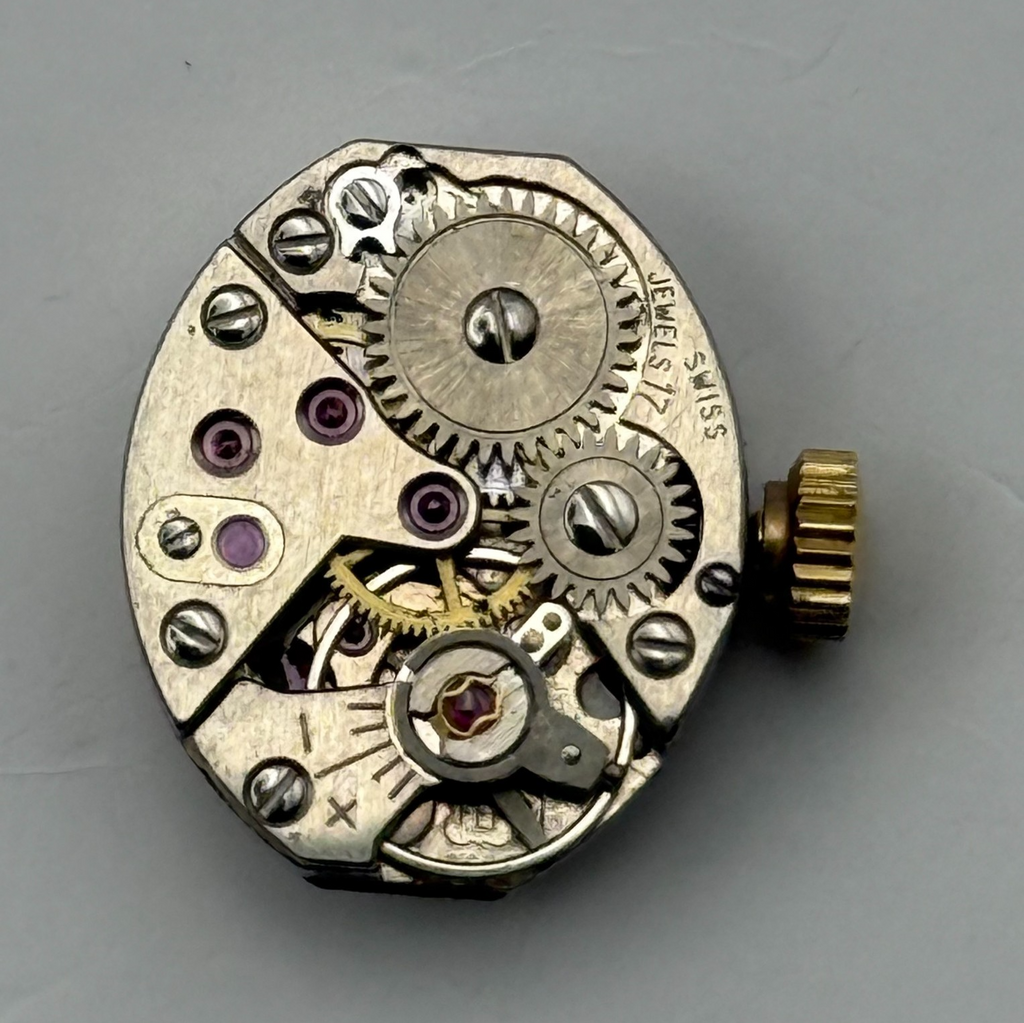FEF 6662 Watch Movement Running Avia Swiss 17 Jewels Manual Wind Parts 15.3mm