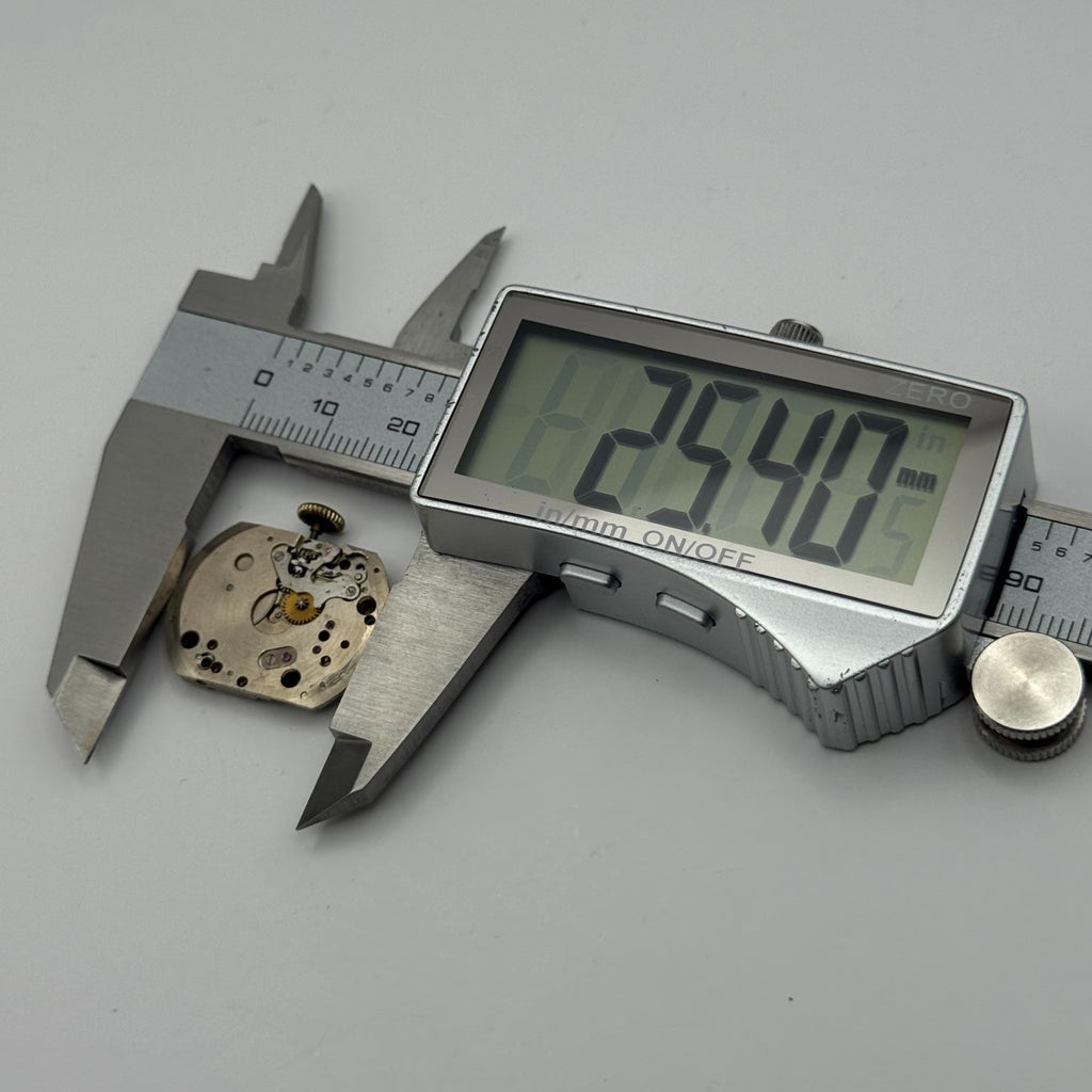 Rectangle Watch Movement - Unidentified - For Parts / Repair - 23mm