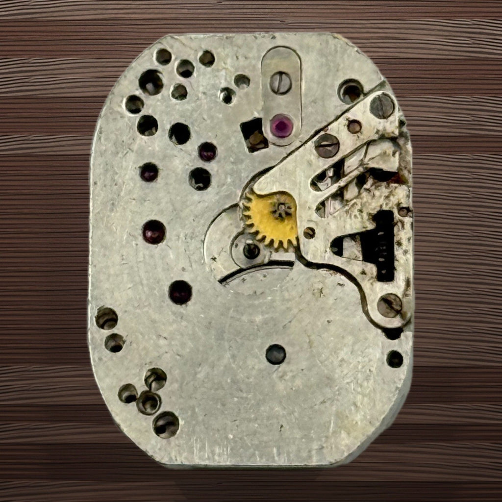Luch Zaria 1800 Watch Movement - Soviet USSR Ladies - For Parts / Repair - 14mm