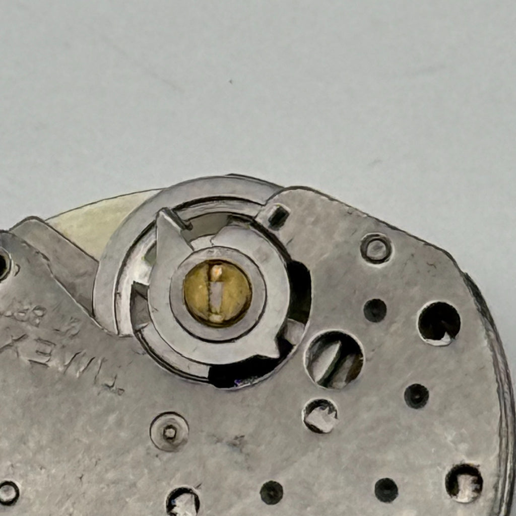 Timex 490 Watch Movement Gt. Britain Unadjusted Manual Wind Parts Repair 15.1mm