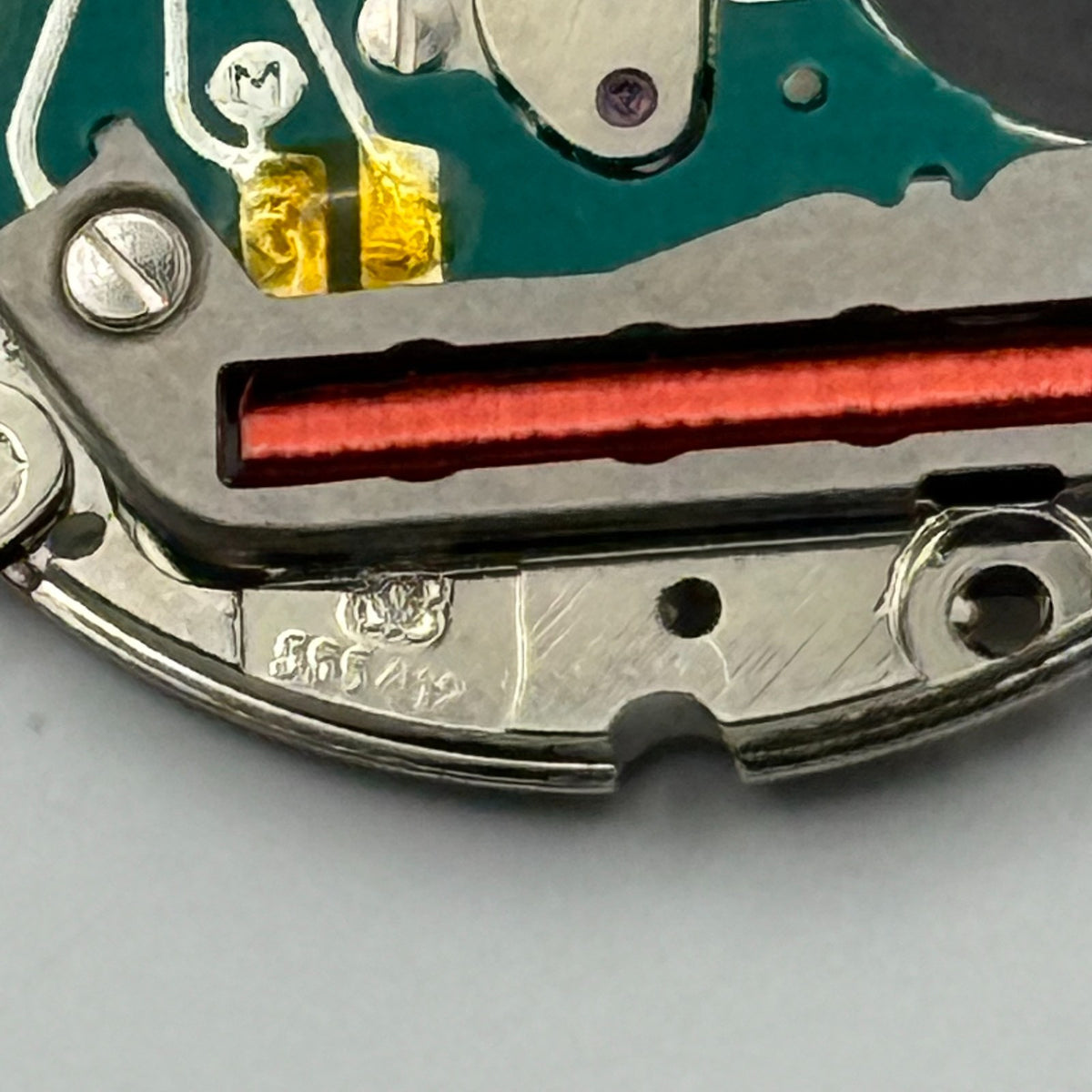 ETA 555.412 Watch Movement Running Quartz Swiss 7 Jewels Parts Repair 23.9mm