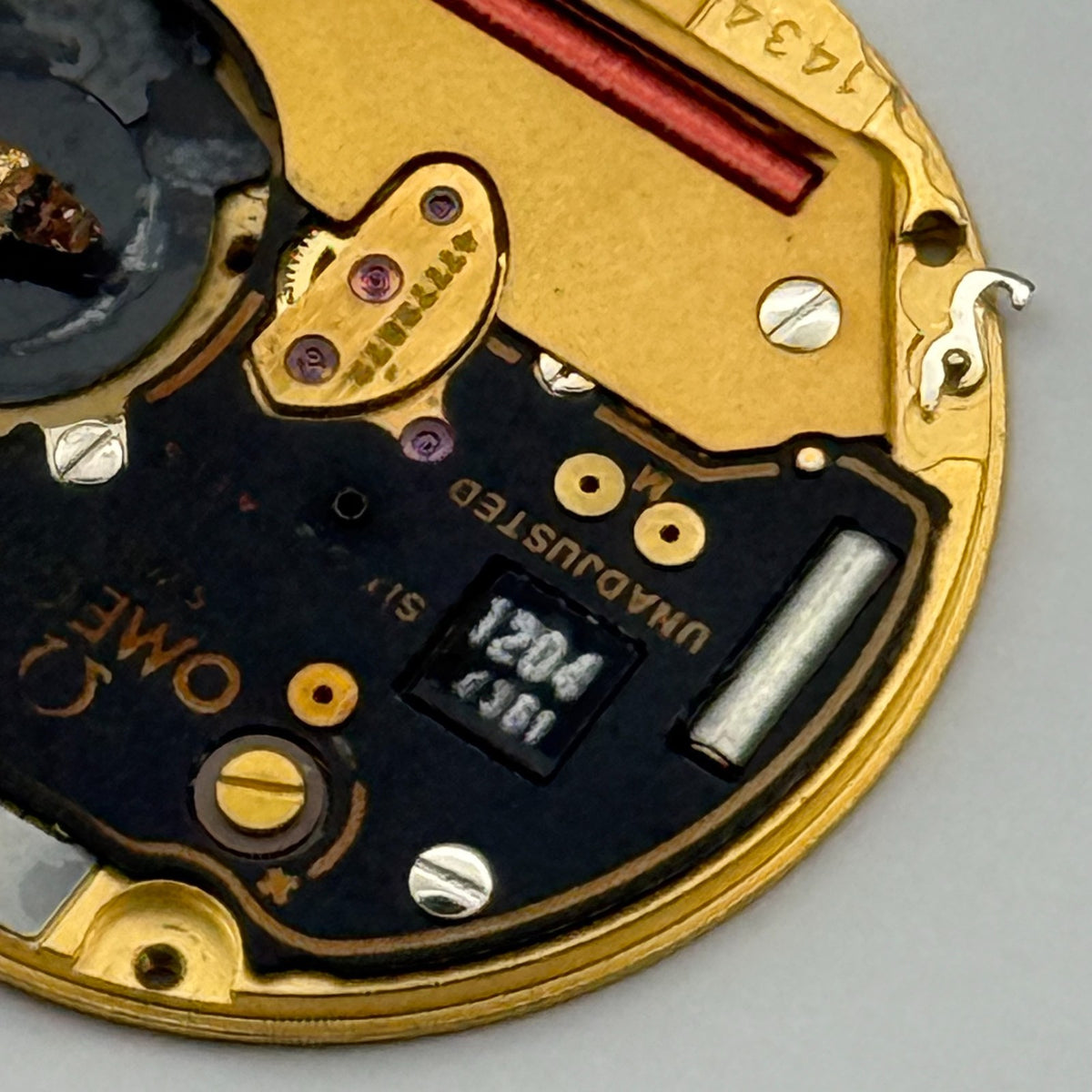 Omega 1434 Quartz Watch Movement - 6 Jewels - For Parts / Repair - 23.8mm