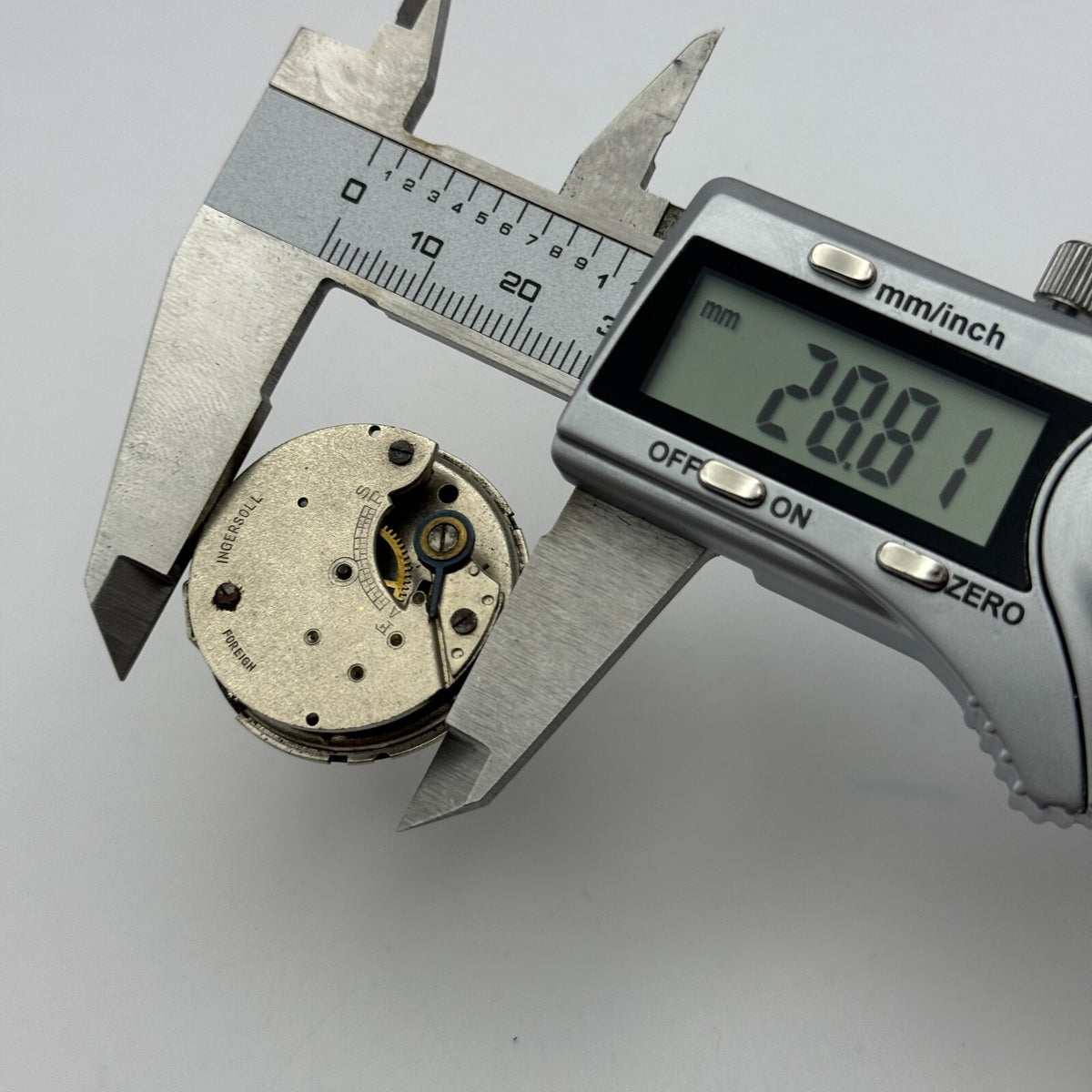 Ingersoll Watch Movement - Sub Seconds Foreign Men's - For Parts / Repair - 31mm
