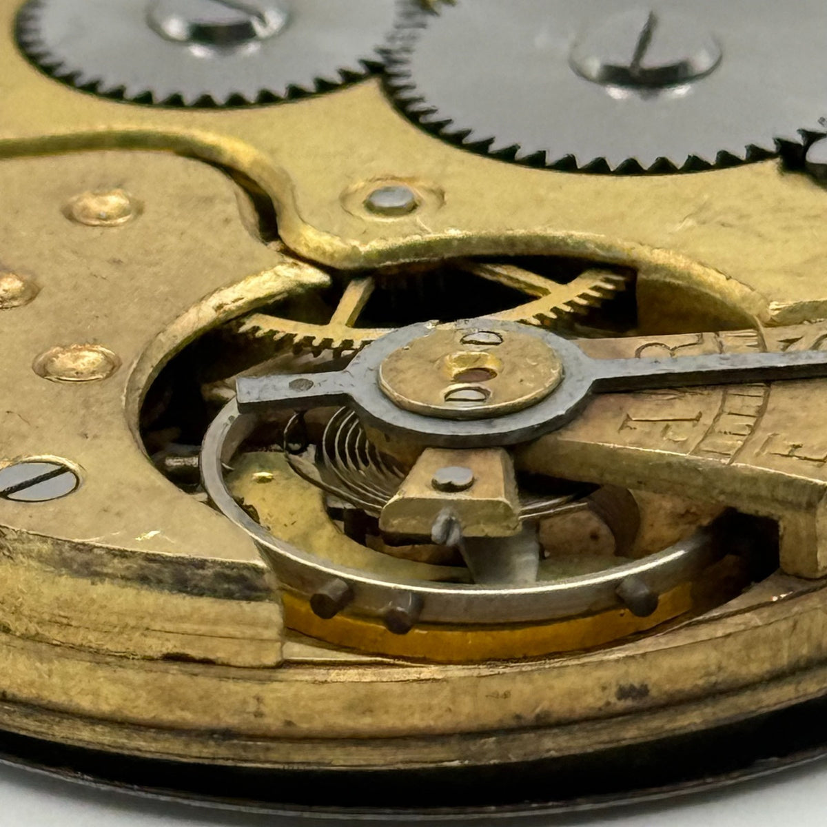 Artox Pocket Watch Movement Hunter Swiss Sub Seconds Vintage Parts Repair 40.2mm