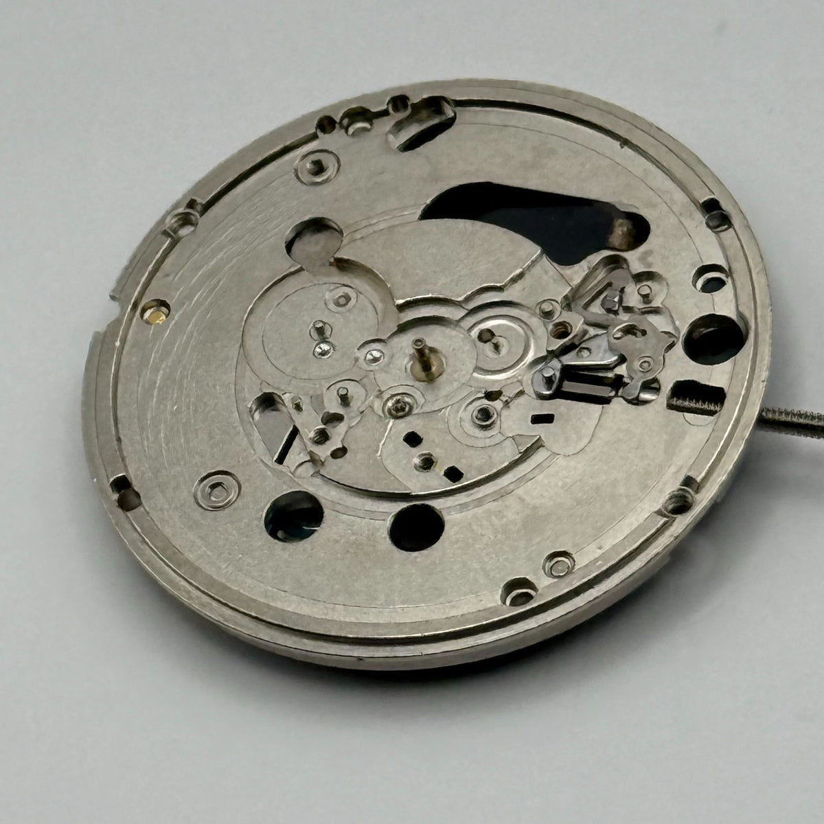 ETA 555.415 Watch Movement Quartz Unadjusted 7 Jewels Swiss Parts Repair 23.9mm