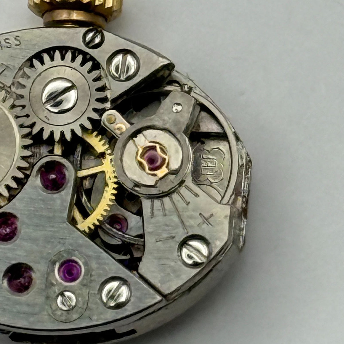 FEF 6662 Watch Movement Running Avia Swiss 17 Jewels Manual Wind Parts 15.3mm