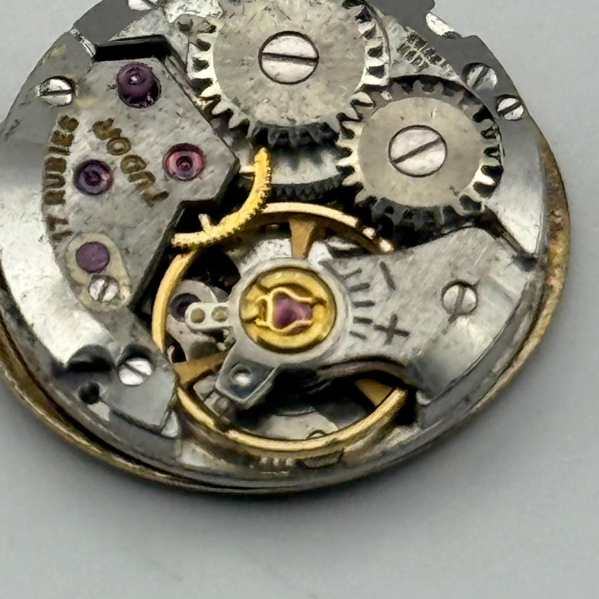 Tudor Precision Watch Movement - 17 Rubies Ladies - For Parts / Repair - 15.5mm