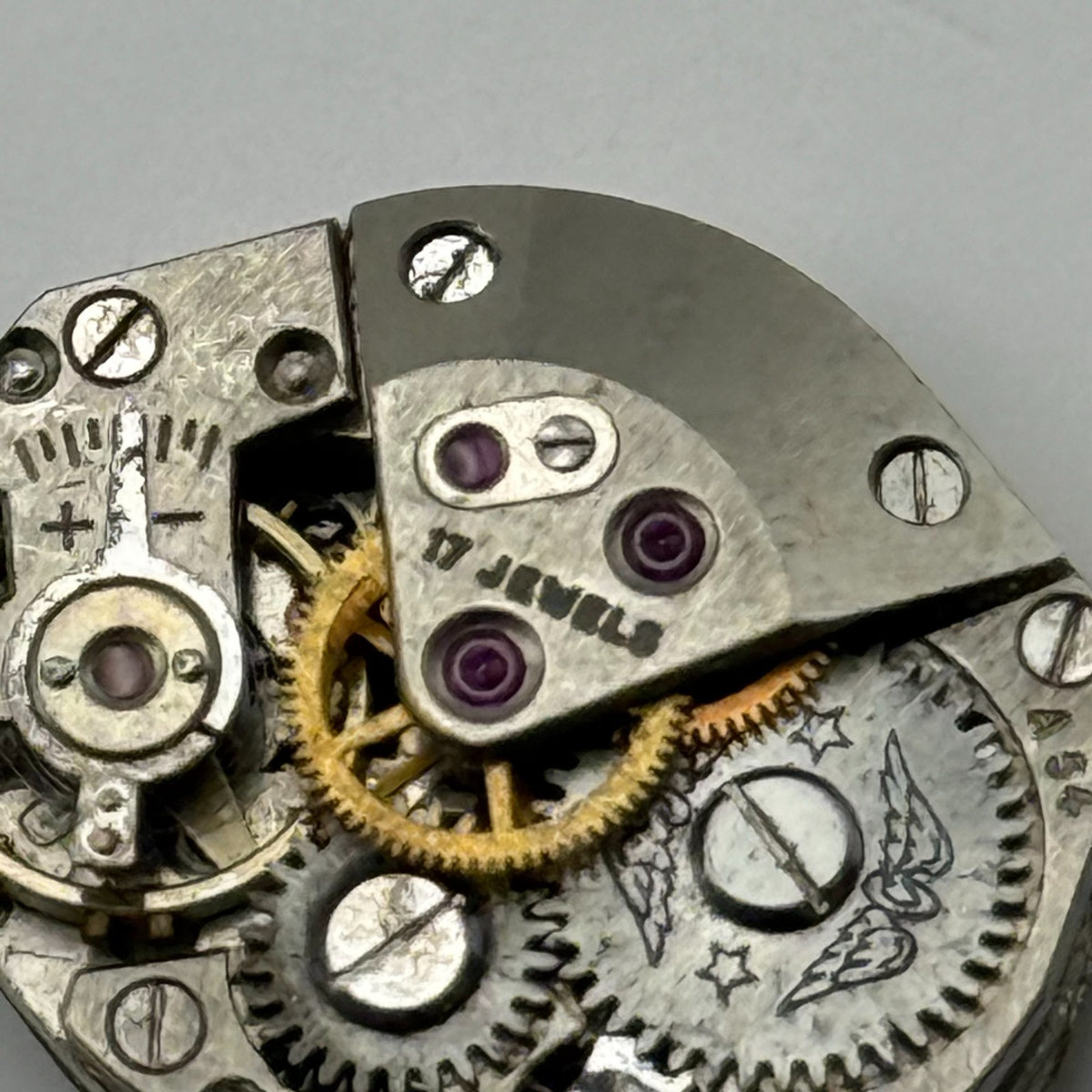 Unitas UT 540 Watch Movement Swiss Rotary 17 Jewels Parts Repair 15.2mm