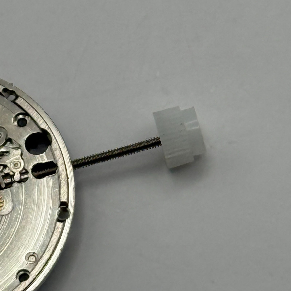ETA 955.411 Watch Movement Running Quartz 7 Jewels Swiss Parts Repair 23.9mm