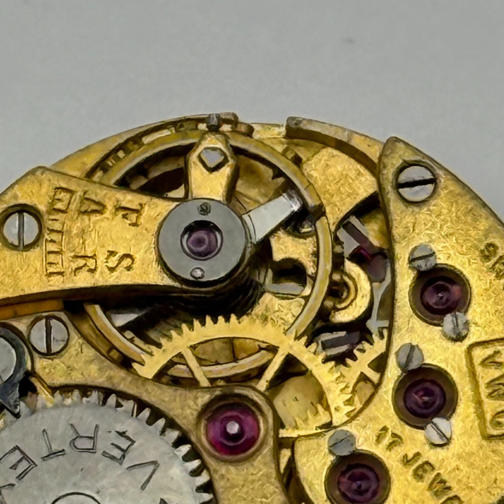 Vertex Revue VWC Watch Movement Swiss 17 Jewels Quality Parts Repair 19.7mm
